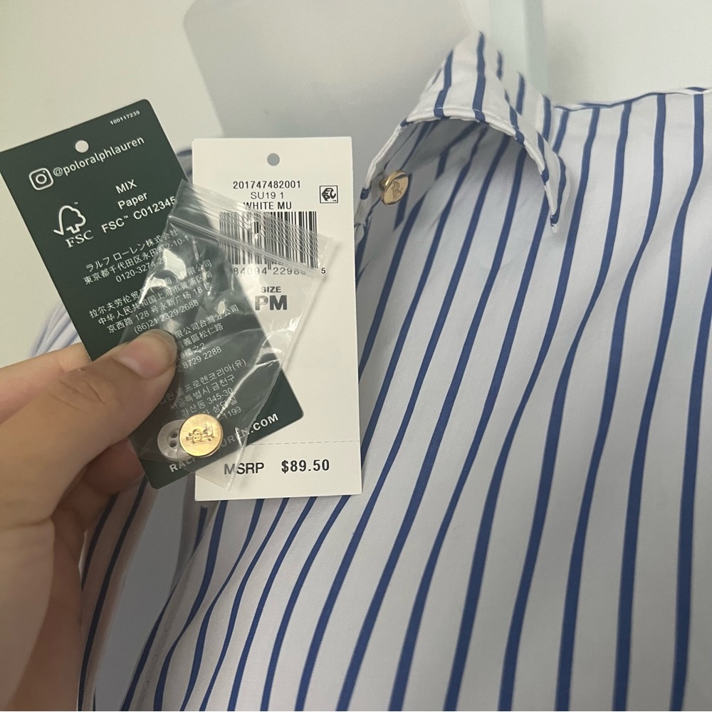 LAUREN RALPH LAUREN SZ PM STRIPED BLUE SHORT SLEEVE TOP